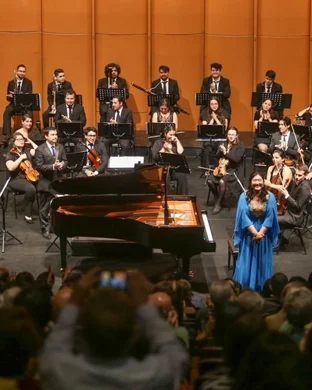 Itzhak Perlman and Friends